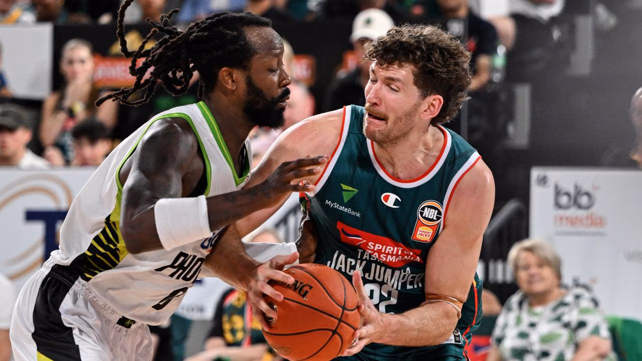 Unforeseen NBL Upset: Underdog Shocks Sluggish Favorite in Nail-Biting Finish