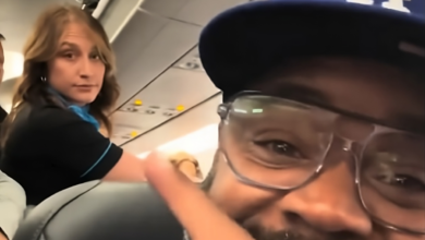 Woman Sparks Controversy Over Minorities Remark, Leading to Ejection from Frontier Flight