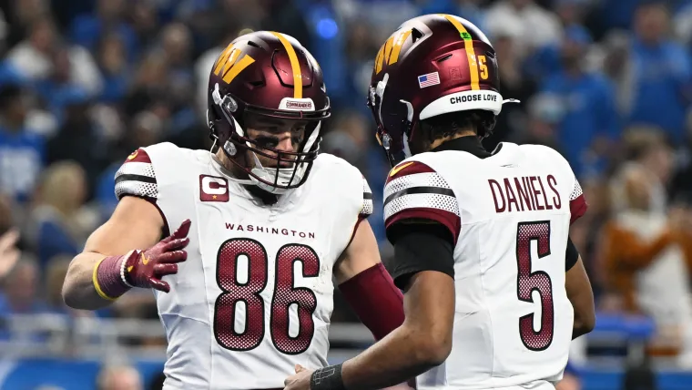 Zach Ertz Sets Historic Milestone on Sunday Night Football in Week 13 Showdown