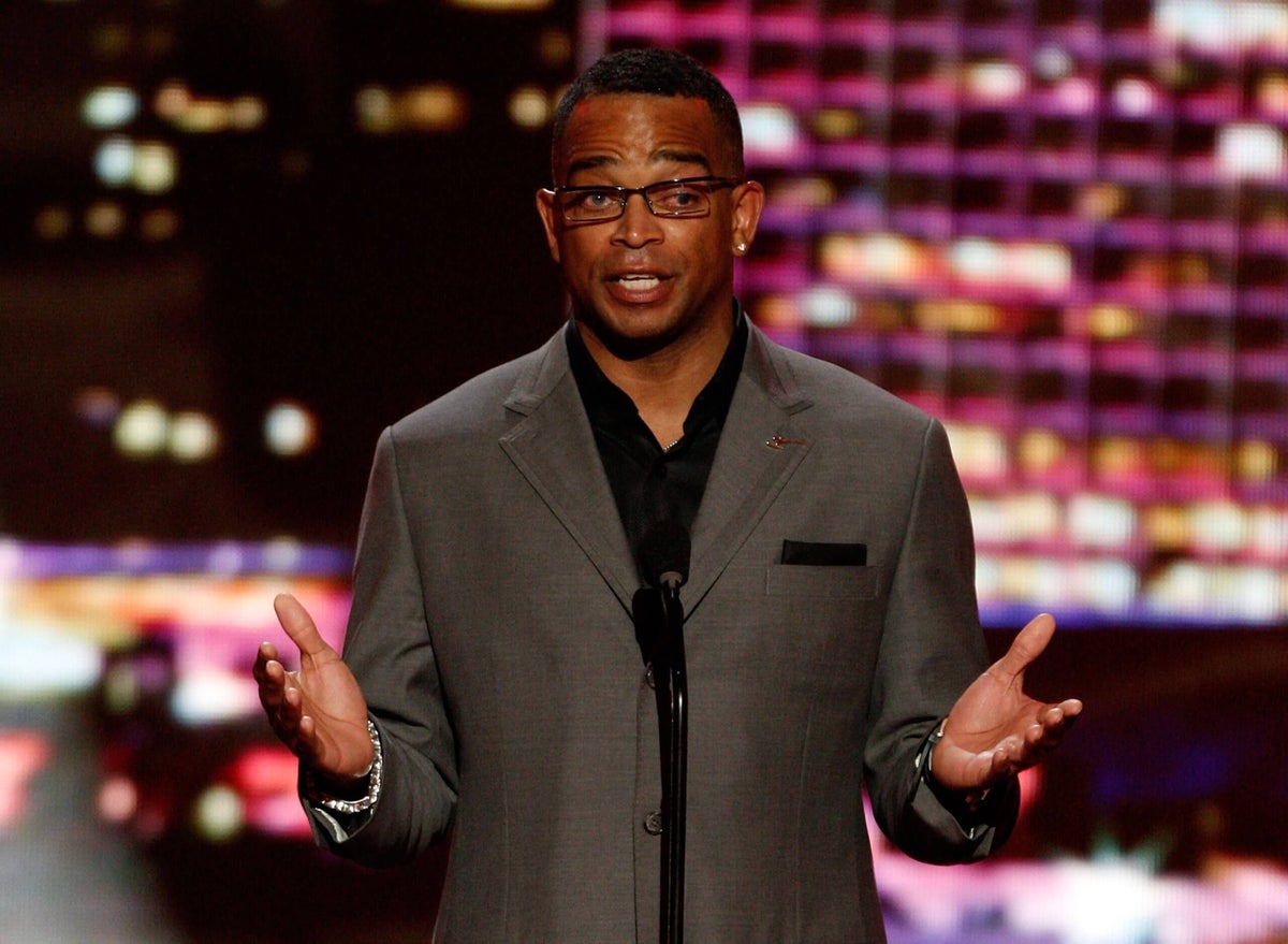 ‘Boo-yah!’: New ’30 for 30’ Explores Stuart Scott’s Impact and Rise in Sportscasting
