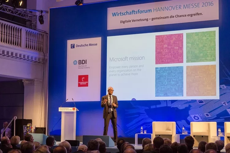 CEO Microsoft Urges Society to Change Perspective for a Brighter Digital Future