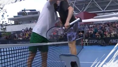 Dane Sweeney’s Unique Handshake Moment with Opelka at Major Tennis Event