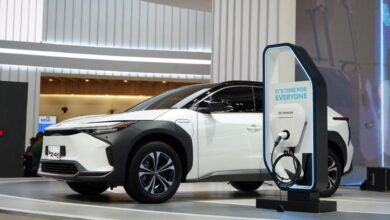 Electric vs Hybrid Cars: Key Differences and Which Fits Your Lifestyle Best Explained