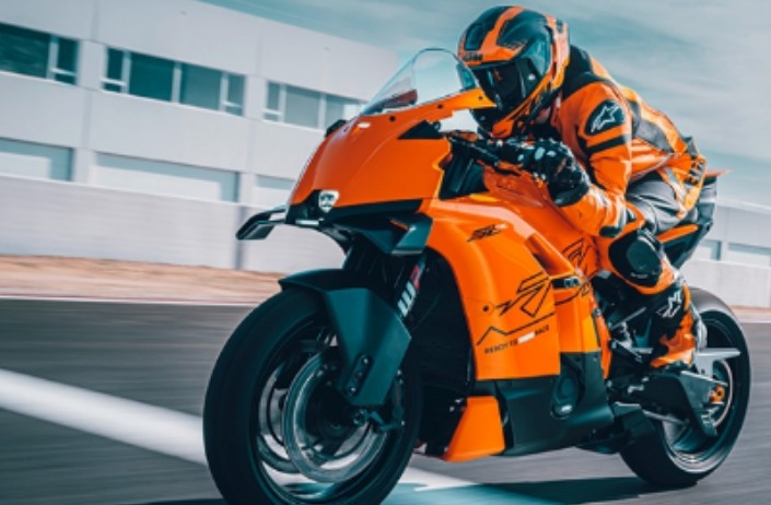 KTM 2026 Electric Bike Claims 10-Min Charge for 580 Km—Fact or Just Hype?