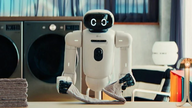 LG CLOiD: AI Home Robot That Cooks, Washes, and Folds Clothes Automatically