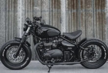 Low Seating Position of Bonneville Bobber Creates Relaxed Riding Rhythm on Cruiser Bikes
