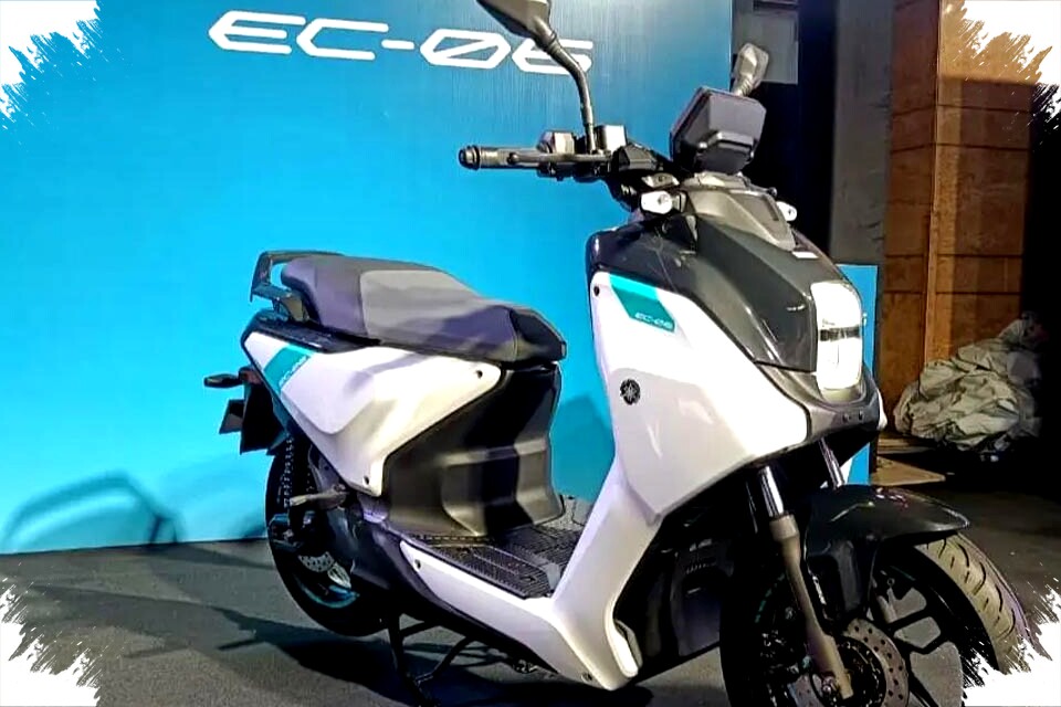 Yamaha EC-06 Outperforms Aerox-e with 160 Km Range on Single Charge