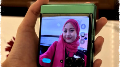 Motorola Razr 60 Reimagines Iconic Flip Design, Blending Nostalgia and 2026 Performance with Bold AI and Accessible Innovation