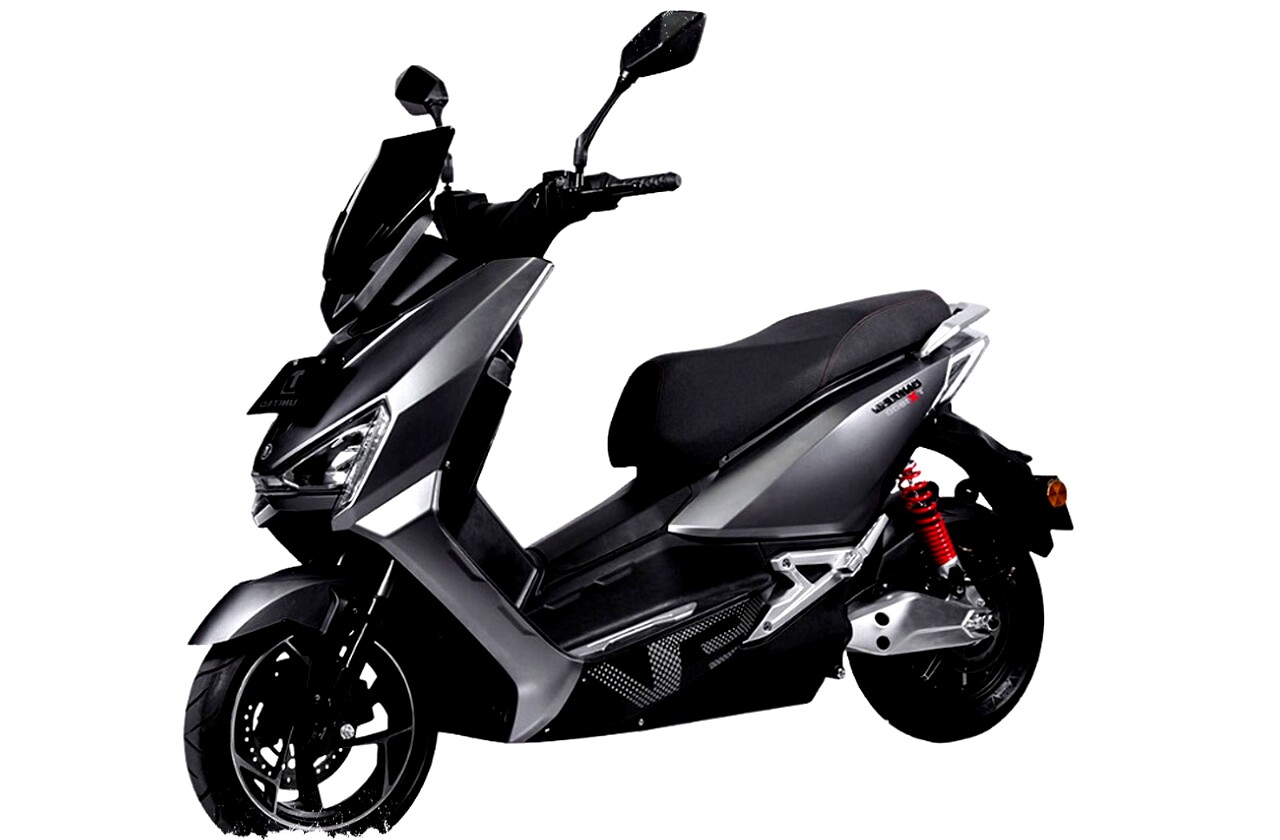 United TX-1800 Electric Scooter: Maxi Skutik Design with Fast Charging & Smart Features