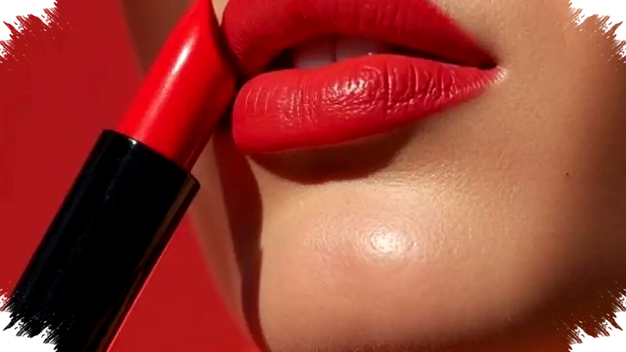 8 Long-Lasting Lipsticks That Defy Smudges, Stay Perfect Even After Ketupat and Opor Meals