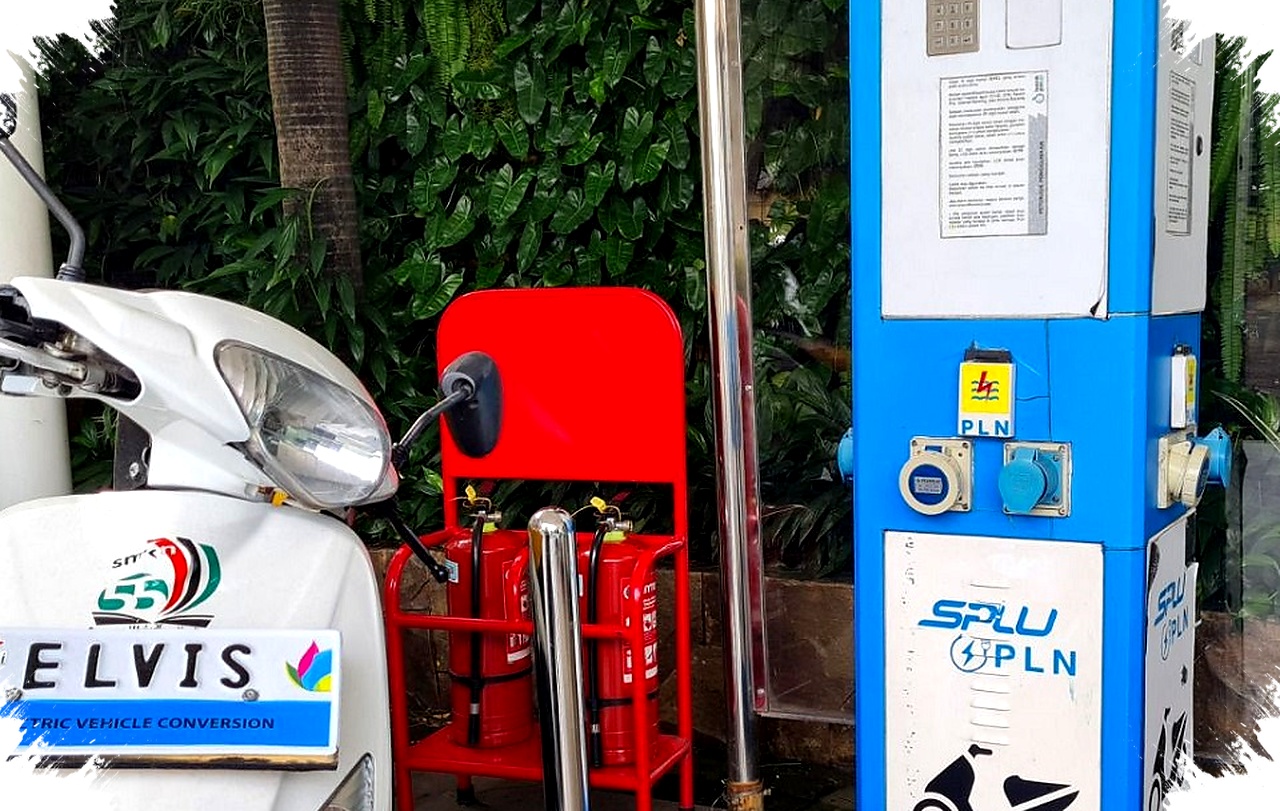 Avoid Draining Your Electric Scooter Battery Completely, Discover the Perfect Time to Recharge for Longer Life