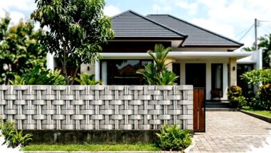 Hebel Fences To Minimalist Canopies, The Front Of The House Now Matters More