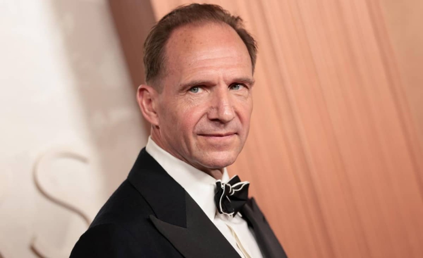 Ralph Fiennes Beri Pesan Kocak untuk Pemeran Voldemort di Harry Potter