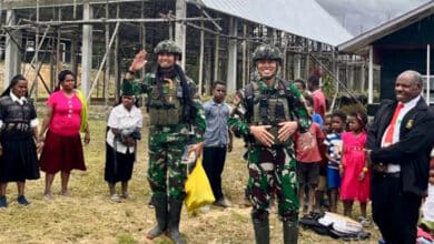 Usai Serangan OPM, TNI dan Masyarakat Bersatu Pugar Gereja Bersama