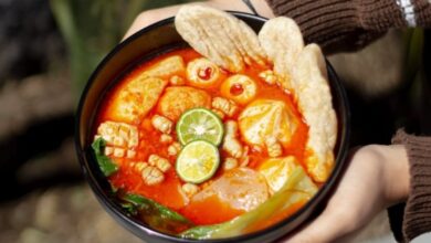 Di Balik Nikmatnya Makan Seblak, Tersimpan 7 Ancaman Kesehatan yang Perlu Diketahui