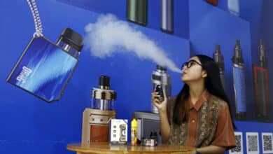 Ganti Rokok ke Vape? Waspadai Risiko Penyakit Paru yang Mengancam