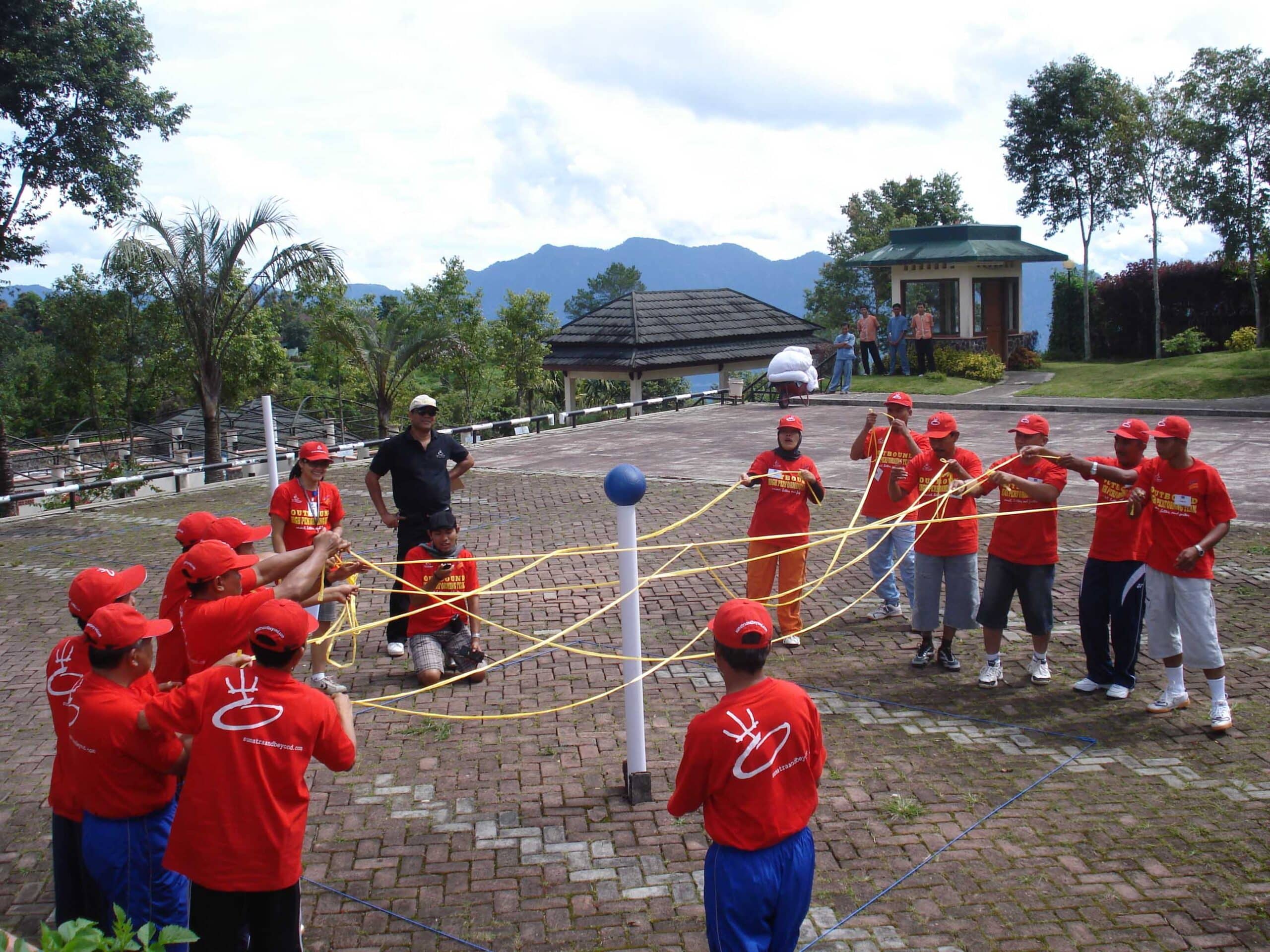 Gathering: Pengertian, Jenis, dan Perbedaan dengan Outing yang Perlu Diketahui