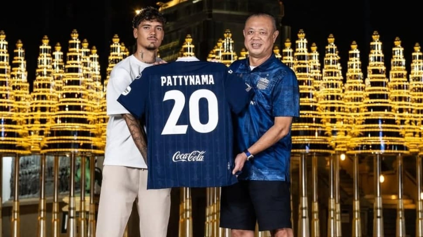 Pilih Buriram Dibanding Persija, Shayne Pattynama Sebut Ini Klub Besar! Pilih Buriram Dibanding Persija, Shayne Pattynama Sebut Ini Klub Besar!