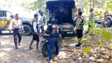 Polisi Gerebek Judi Sabung Ayam di Kupang, Amankan 12 Motor dan 2 Ayam