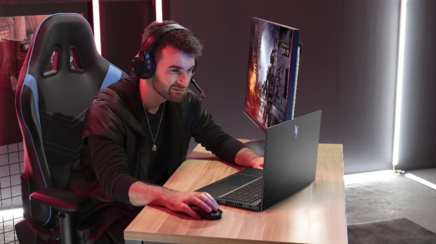 Laptop Gaming Acer Nitro V15 Resmi Rilis: RTX5050, Layar 180Hz, Desain Amber Glow