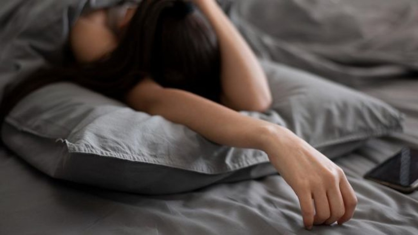 Mengenal Sleep Demons: Fenomena Tubuh Terasa Beku Saat Bangun Tidur dan Penyebabnya