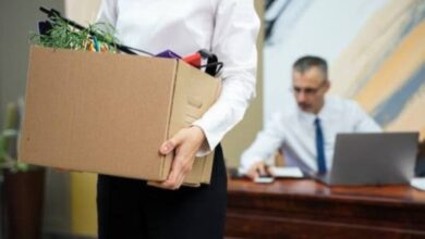 Tanda Kamu Akan Jadi Korban PHK Gelombang Berikutnya: Waspadai Sinyal Ini Segera