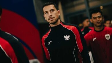 Thom Haye Resmi Pakai Nomor Punggung 33 di Persib Bandung musim ini