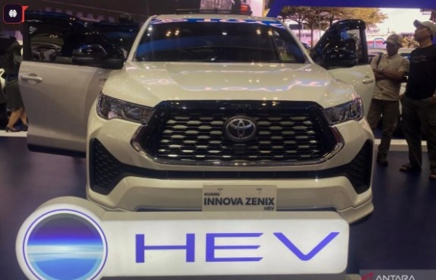 Toyota Kijang Innova Zenix Sumbang 25% dari 4.250 Pesanan PT TAM di GIIAS 2025