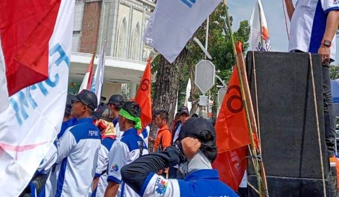 Tuntut Upah Minimum Naik 10,5%, Buruh Ancaman Demo Bobby Tiap Kamis