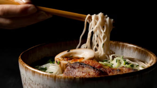 10 Ide Olahan Mie Instan untuk Anak Kos, Praktis dan Bikin Ketagihan! 10 Ide Olahan Mie Instan untuk Anak Kos, Praktis dan Bikin Ketagihan!