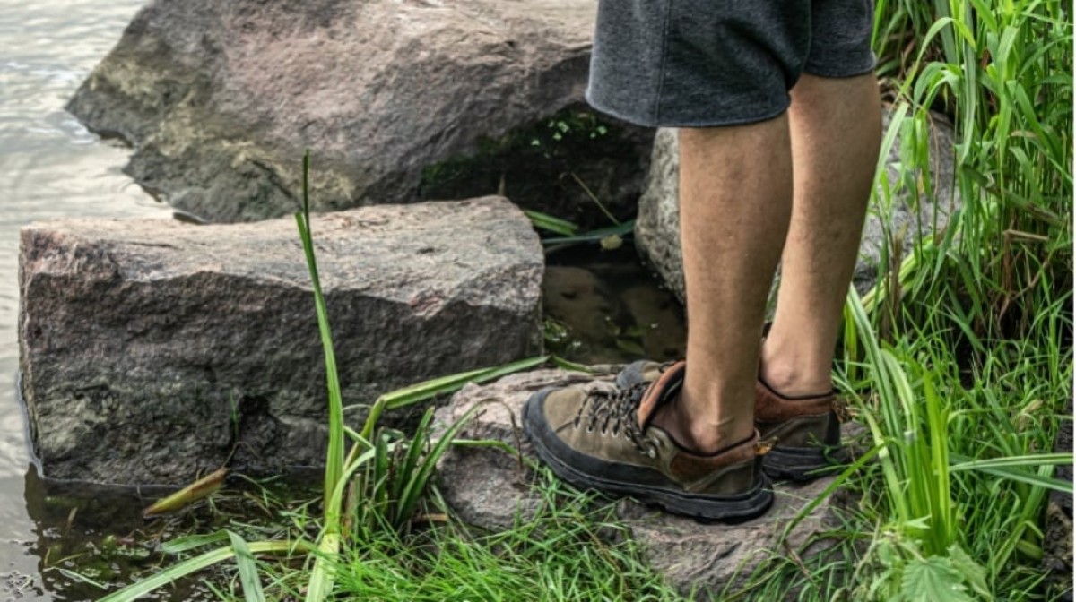 5 Rekomendasi Sandal Gunung Mura Harga di Bawah 100 Ribu, Nyaman dan Tangguh