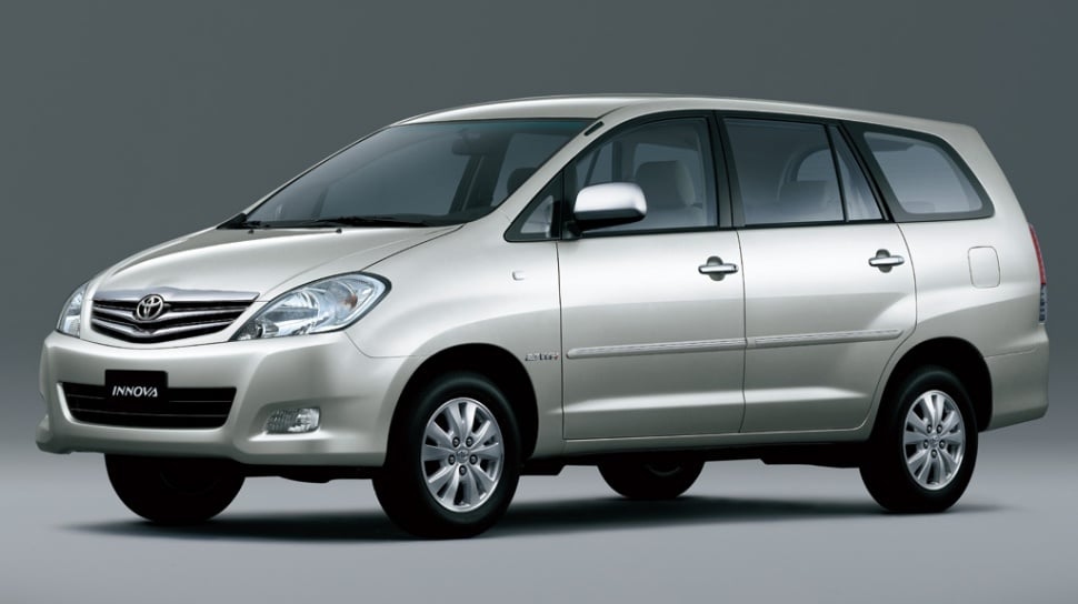 Benarkah Toyota Innova Irit Bensin? Intip 3 Model Bekas Terlaris untuk Keluarga Indonesia