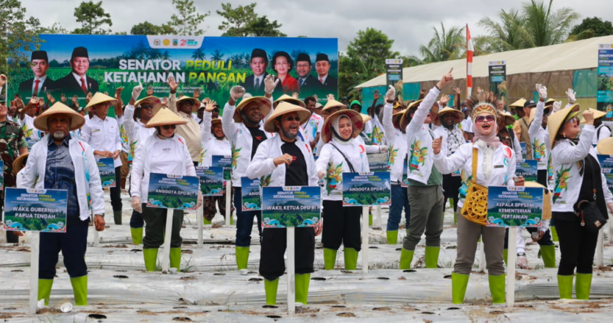 DPD RI Dukung Ketahanan Pangan dengan Menabur Benih Jagung di Mimika Papua Tengah DPD RI Dukung Ketahanan Pangan dengan Menabur Benih Jagung di Mimika Papua Tengah