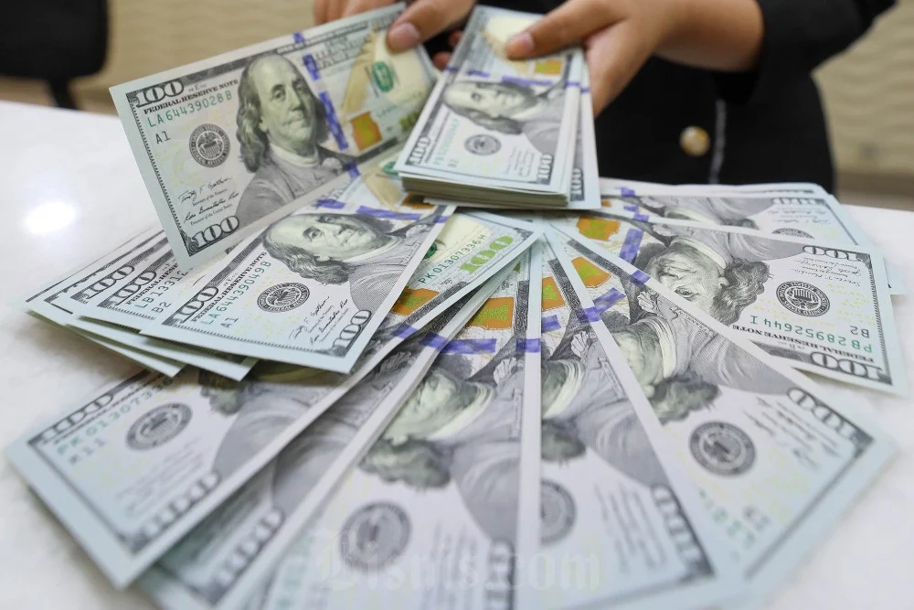 Kemelut Bunga Deposito Valas 4% Himbara Saat Rupiah Tertekan, Batal Diterapkan? Kemelut Bunga Deposito Valas 4% Himbara Saat Rupiah Tertekan, Batal Diterapkan?