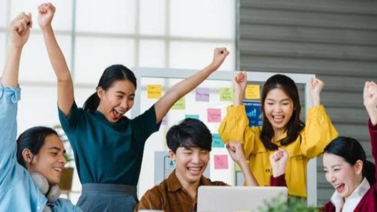 Kenali Tall Poppy Syndrome: Fenomena ‘Pemangkasan’ Sukses oleh Rekan Kerja yang Wajib Diwaspadai