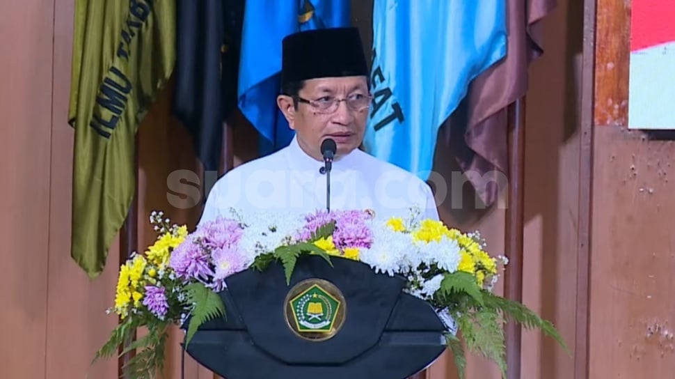 Menag Minta Maaf! Klarifikasi Lengkap Soal Pernyataan Viral Tentang Guru