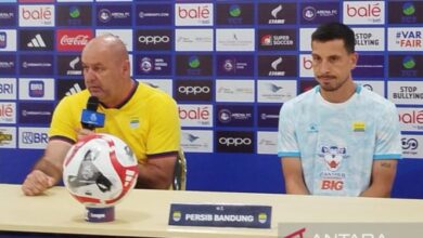 Persiapan Mepet, Pelatih Persib Akui Duel Lawan Arema FC Bakal Sulit