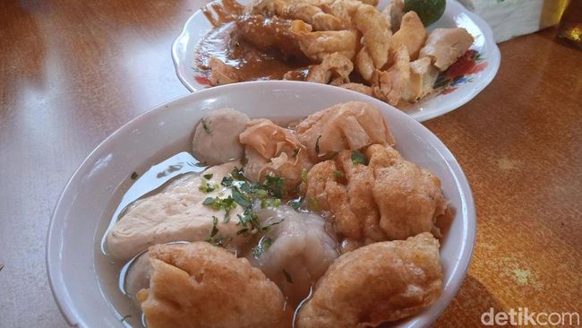 Sejarah Unik Cuanki Legendaris: Kuliner Ikonik Bandung yang Wajib Dicoba