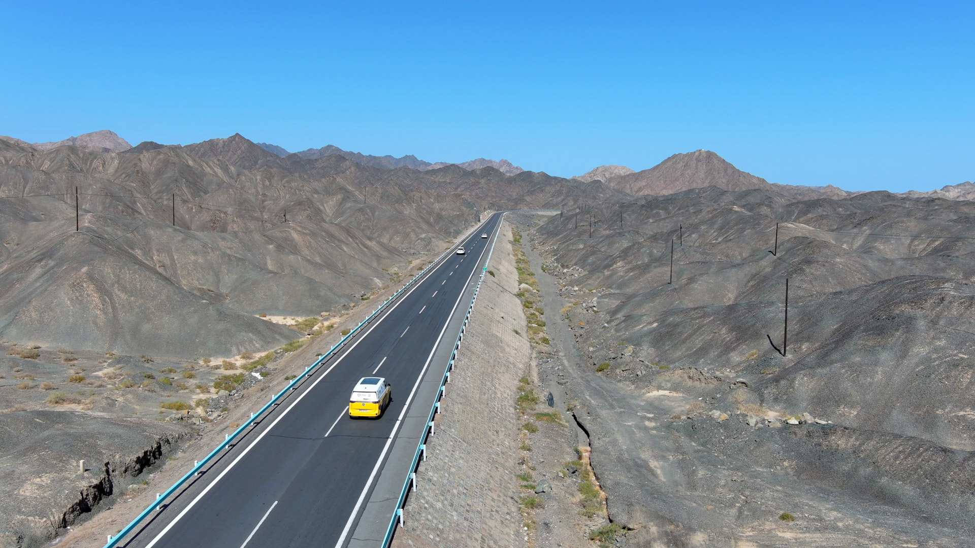 Ekspedisi Rekor Dunia ID. Buzz: Dari Jalanan Global ke Petualangan Seru di Indonesia