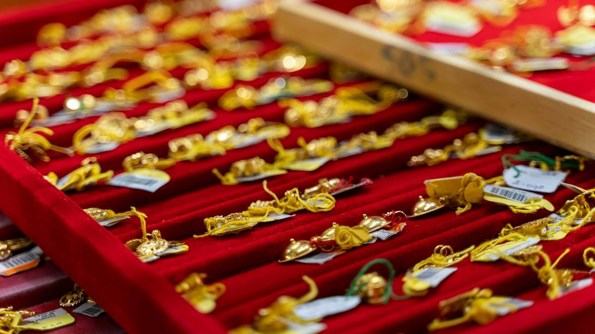 Harga Emas Perhiasan Hari Ini Rabu 22 Oktober 2025 Mengalami Fluktuasi, Ini Daftar Lengkap 24k Hingga 5k