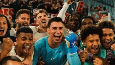 Kiper Berke Ozer Tepis Tiga Penalti, Jadi Pahlawan AS Roma vs LOSC Lille