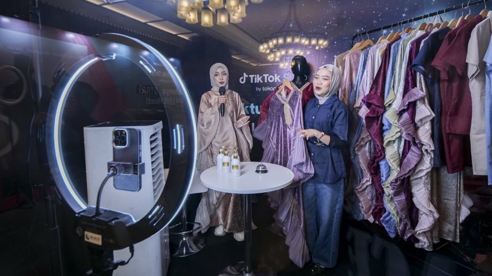 Live Host: Profesi Booming Penggerak Ekonomi E-Commerce di Era Digital Indonesia