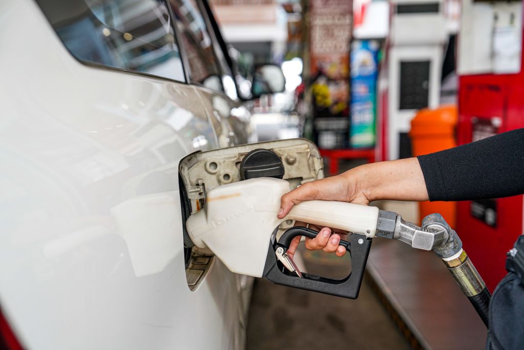 Pertamina Tak Tolerir Penyimpangan BBM, Sanksi Tegas untuk SPBU Pelanggar Pertamina Tak Tolerir Penyimpangan BBM, Sanksi Tegas untuk SPBU Pelanggar