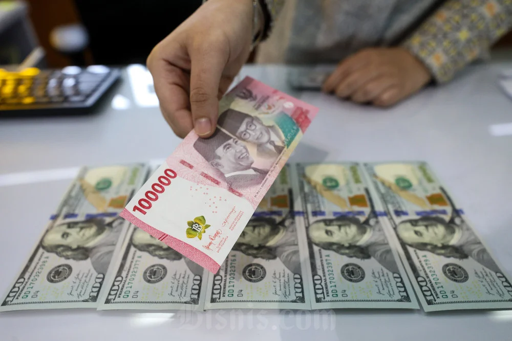 Rupiah Melemah, Cek Kurs Dolar AS BCA, BRI, Mandiri & BNI Hari Ini (1/10/2025)