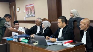 Sidang Sengketa Tambang Nikel Halmahera, OC Kaligis 'Skakmat' Jaksa Pakai Saksi Sendiri