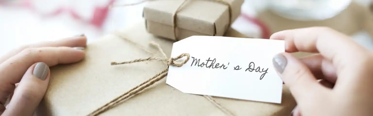 10 Ide Hadiah Ulang Tahun untuk Ibu Tercinta yang Bikin Hari Spesial Lebih Berkesan 10 Ide Hadiah Ulang Tahun untuk Ibu Tercinta yang Bikin Hari Spesial Lebih Berkesan