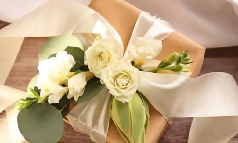 10 Inspirasi Hadiah Pernikahan Teman yang Berkesan dan Unik untuk Momen Spesial Mereka