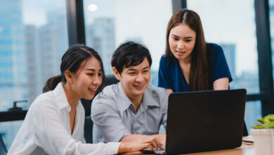 10 Rekomendasi Aplikasi AI Terbaik untuk Membuat Slide Presentasi Secara Instan