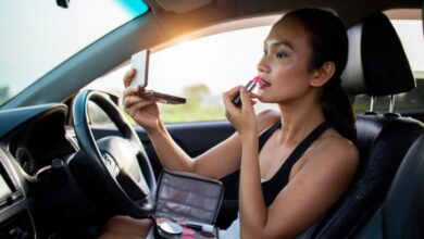 10 Rekomendasi Makeup Travel Friendly: Produk Multifungsi yang Praktis dan Mudah Dibawa