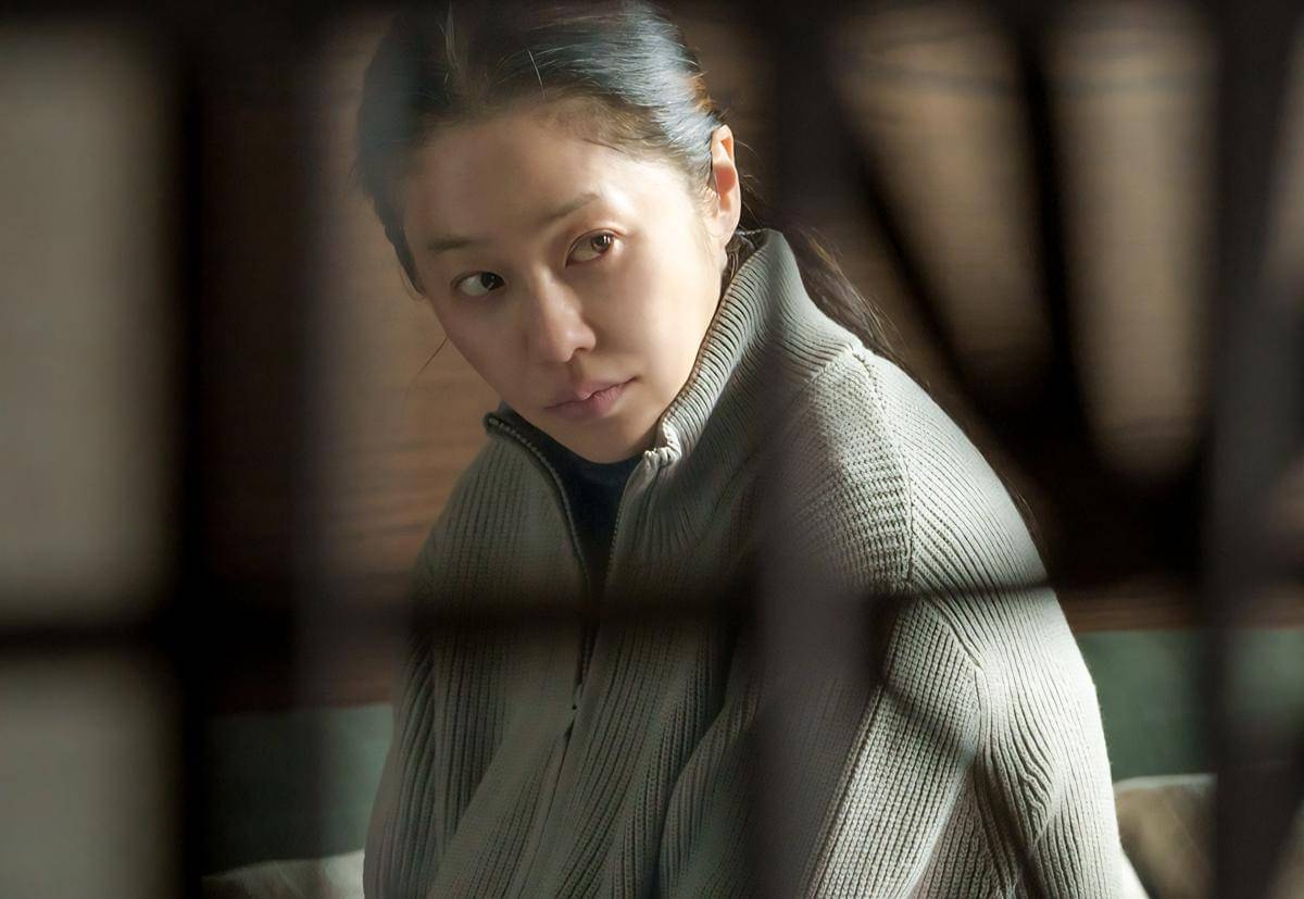 3 Drakor Thriller Rekomendasi Go Hyun Jung, Terbaru Queen of Tears hingga Queen Mantis